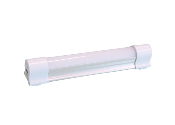 Luz de emergência 6500K portátil impermeável 6W IP65 Attahced nos materiais do ferro facilmente
