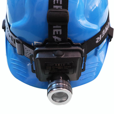 O farol à prova de explosões ajustável de focalização 3W recarregável do diodo emissor de luz conduziu a luz do capacete de segurança